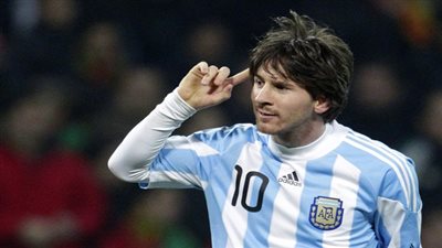 برشلونة يجدد عقد 