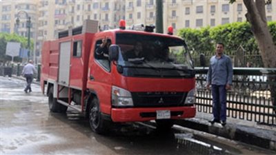  إخماد حريق بالأشجار بجوار برج القاهرة 