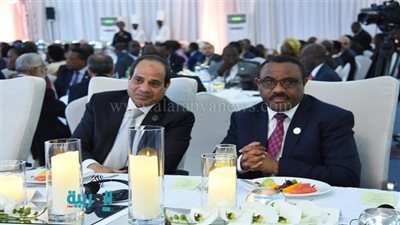 مشاركة السيسي في العشاء الرسمي لرؤساء الدول المشاركين بالقمة الأفريقية