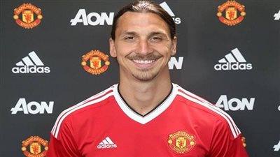 إبراهيموفيتش: أنا إله مانشستر يونايتد