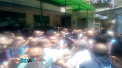 بالصور.. اشتباكات بين أنصار 