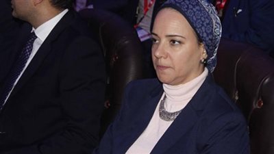 برلمانية تحذر الشباب من استغلال شركات العمالة بالخارج 