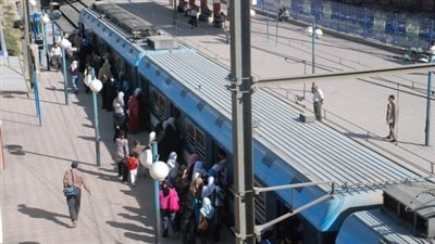 الأمن ينقذ عجوزًا من الموت بمترو الملك الصالح