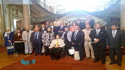 بالأسماء.. جامعة عين شمس تكرم عددًا من الأساتذة