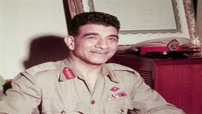 محمد نجيب أول رئيس لمصر بعد إلغاء الحكم الملكي.. وأهم الضباط الأحرار 