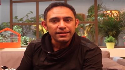 عمرو مصطفى تعليقًا على أزمة الدولار: 