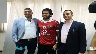 الصور الأولى لمروان محسن بقميص الأهلي