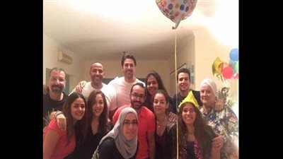 بالصور.. أحمد عز يحتفل بعيد ميلاده وسط أجواء عائلية