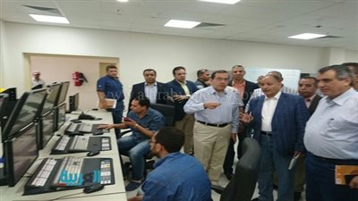 وزير البترول يتفقد مشروعات البتروكيماويات بالإسكندرية