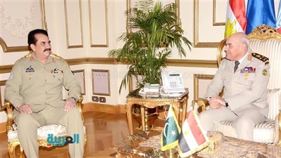 الفريق أول صدقي صبحي يلتقي رئيس أركان القوات البرية الباكستانية