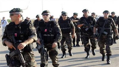 احتجاز اثنين من القادة العسكريين الأتراك في دبي 