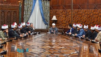 شيخ الأزهر: قيام الوعاظ بواجبهم سيقضي على فوضى الفتاوى