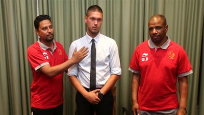 بالصور.. سائق نمساوي يعلن إسلامه بسبب 