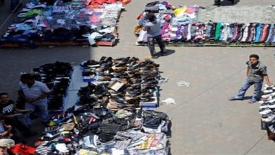 مواطنة تشتكي من مضايقات الباعة الجائلين بالمنيل