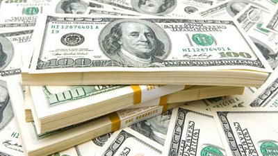 غرفة القاهرة: ارتفاع الدولار أدى لخسائر بـ40% للمستوردين 