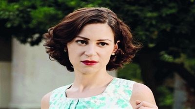  منة شلبي تحصل على جائزة أفضل ممثلة بـ