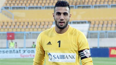 الشناوي يعود للقاهرة قبل الفريق بسبب زوجته