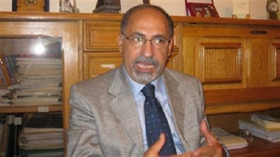 خبير سياسي: حظر استقبال اللاجئين أولى خطوات الغرب لمنع الإرهاب