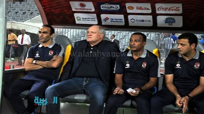 اليوم.. مارتن يول يحسم ملف المعارين بالأهلي