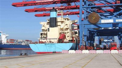 بدء سفر العمالة المصرية بدول الخليج من ميناء سفاجا البحري