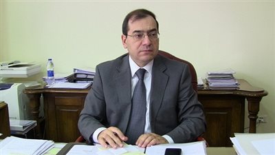 20 اتفاقية للبحث عن البترول بجنوب خليج السويس