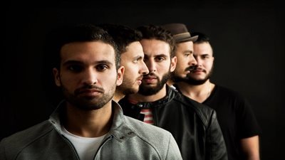 كاريوكي يحيي حفلًا في الإسكندرية 