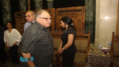  ننشر صورًا جديدة من عزاء المخرج محمد خان 