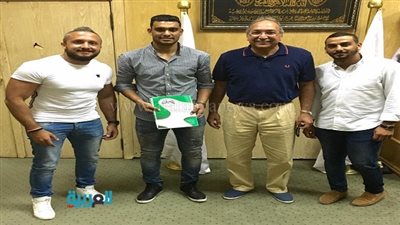 رسميًا.. محمد أسامة لاعب المصري يوقّع للاتحاد السكندري 