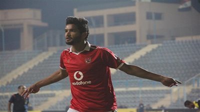 مدير الكرة بالأهلي يحذر صالح جمعة