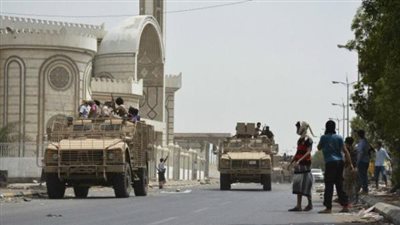  القوات الموالية لهادي تسيطر على محافظة خامسة جنوب اليمن