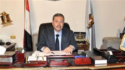 الحجاب يفجر أزمة داخل 