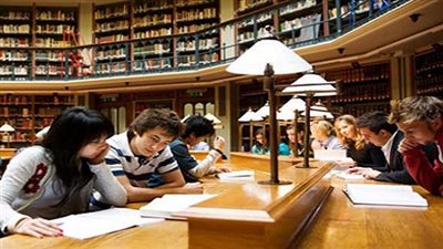 ديون طلبة الجامعات في بريطانيا تصل إلى 30 ألف إسترليني