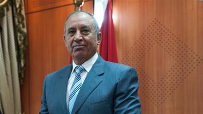 محافظ البحر الأحمر يستقبل قائد قوات الدفاع الشعبى