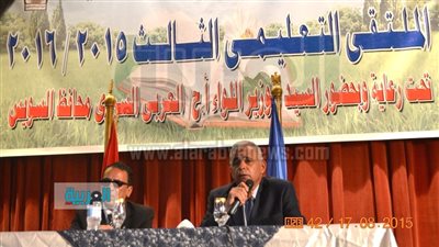 بالصور.. محافظ السويس يشدد على نظافة المدارس وانتظام العملية التعليمية