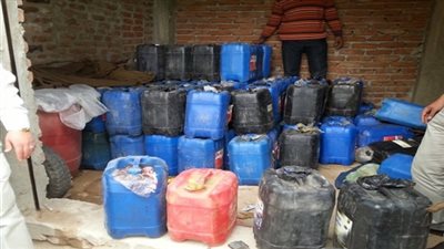 ضبط 484 لتر بنزين مدعم قبل بيعه في السوق السوداء بالغربية  