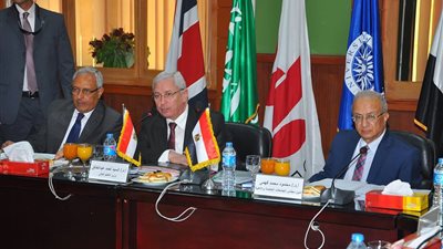 الجامعات الخاصة تقدم منحًا دراسية لأبناء شهداء الجيش والشرطة