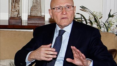 لبنان يستنكر الاعتداء على سفارة الامارات بصنعاء