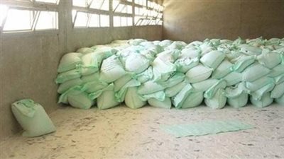 ضبط 270 طن أعلاف مجهولة المصدر بقويسنا 