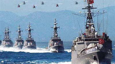 السلطات التركية توقف 323 شخصا قبل تسللهم عبر حدود سوريا