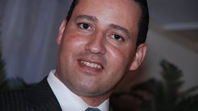 استشاري تحاليل طبية يوضح خطوات معرفة المرض مبكرًا