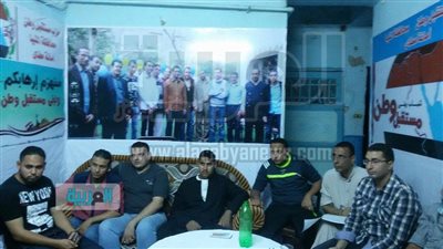 بالصور.. لجنة لحل مشكلات المواطنين بـ