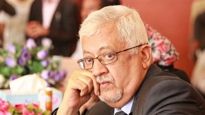 سفير اليمن بلندن: الحوثيون يوقفون رواتب العاملين في 8 سفارات يمنية