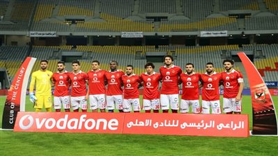 بث مباشر.. الأهلي يصطدم بسموحة بـ