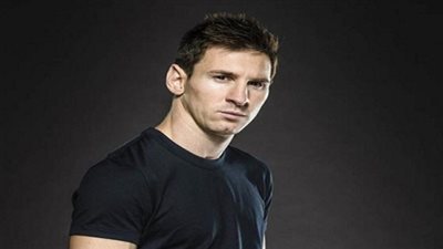 بالصور.. تعرف على الفتاة التي أقامت علاقة جنسية مع ميسي