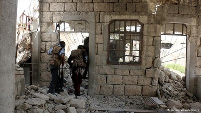 فصائل سورية مسلحة تشن هجومًا مضادًا في حلب 