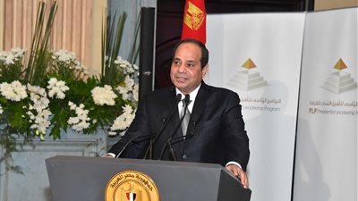  صناعة الدواء وأزمات الفتنة الطائفية على أجندة 