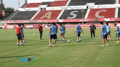 ليندمان يخصص فقرة للياقة البدنية بمران الأهلي