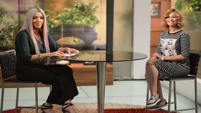 خبيرة التجميل 