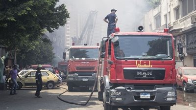 إخماد حريق بمخزن أحذية في باب الشعرية 