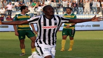 تفاصيل صفقة الأهلي مع المهاجم 